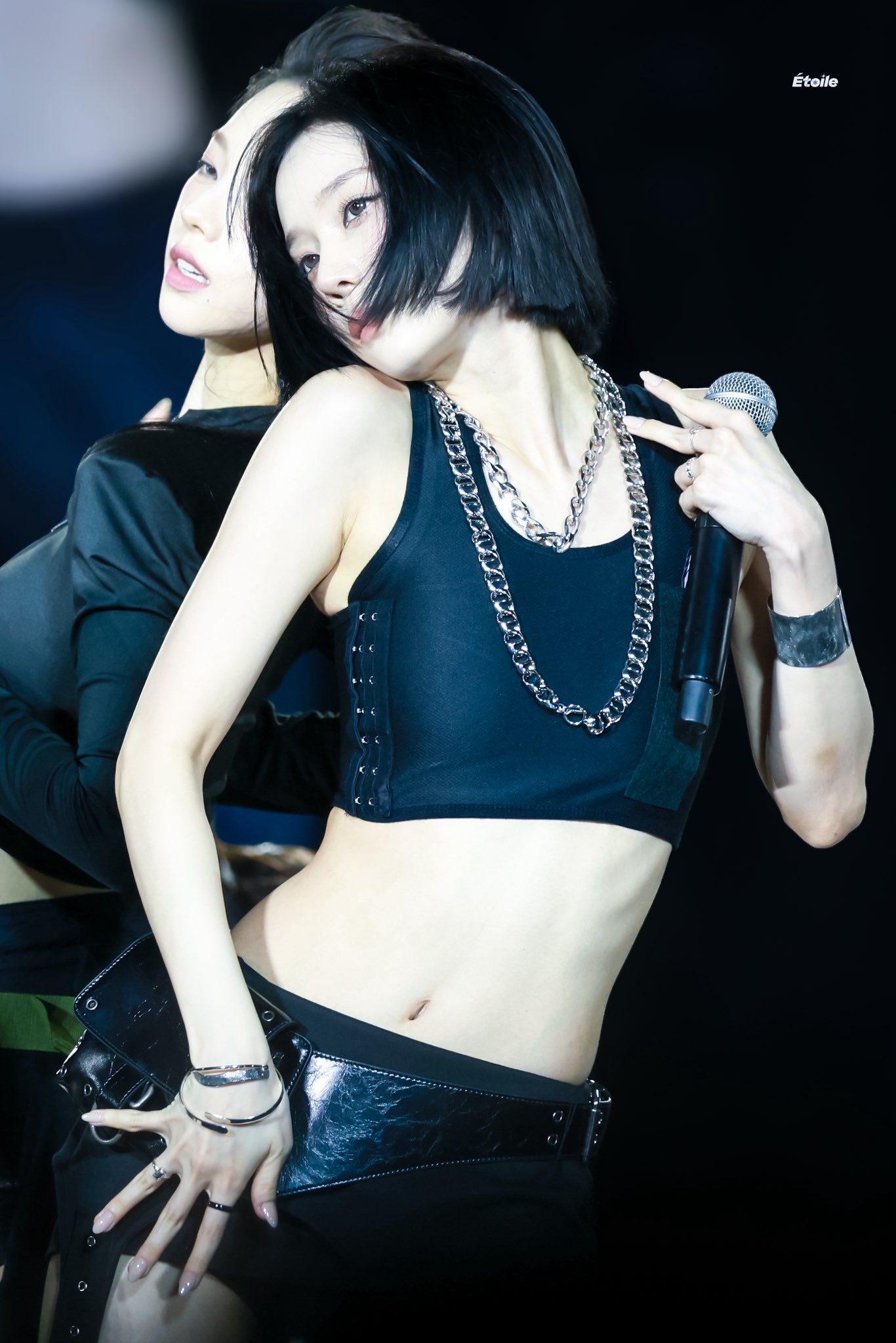 에스파 윈터 wearing PB027B